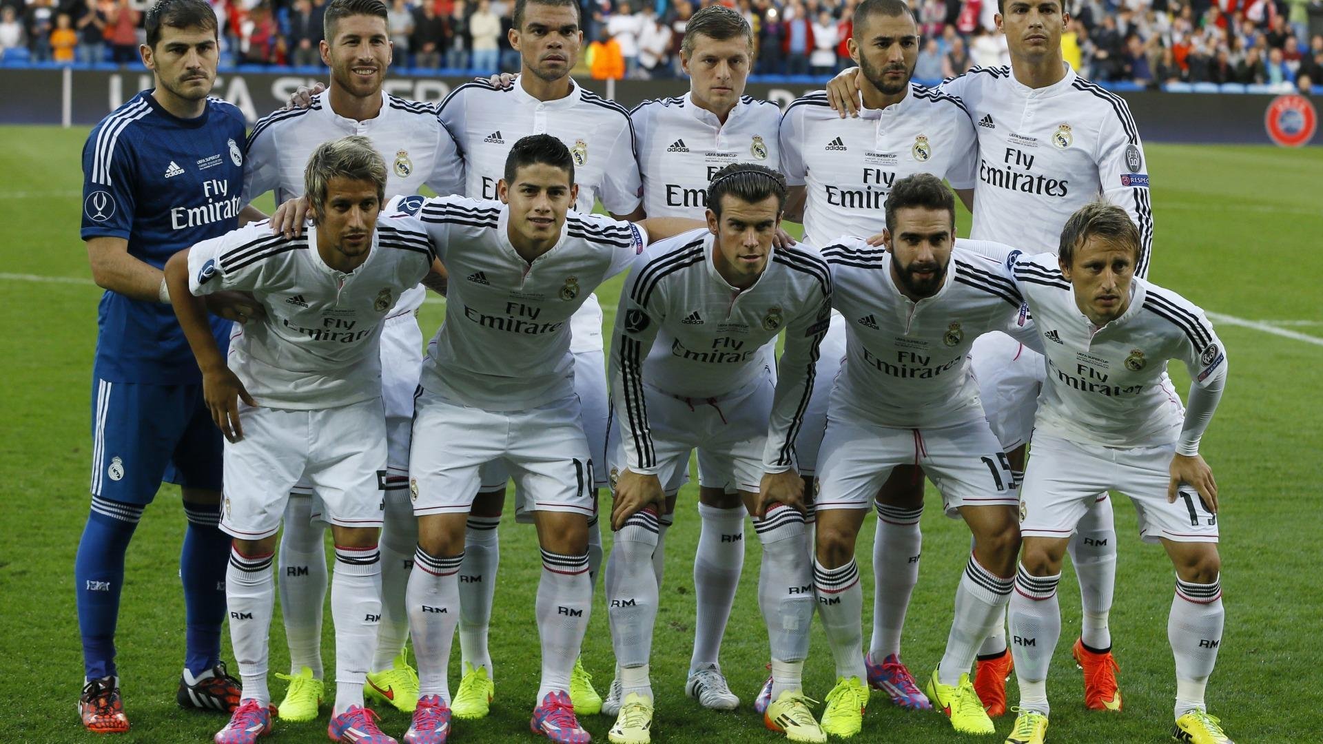 曼城挑战阿贾克斯：各自实力碰撞，曼城签阿克