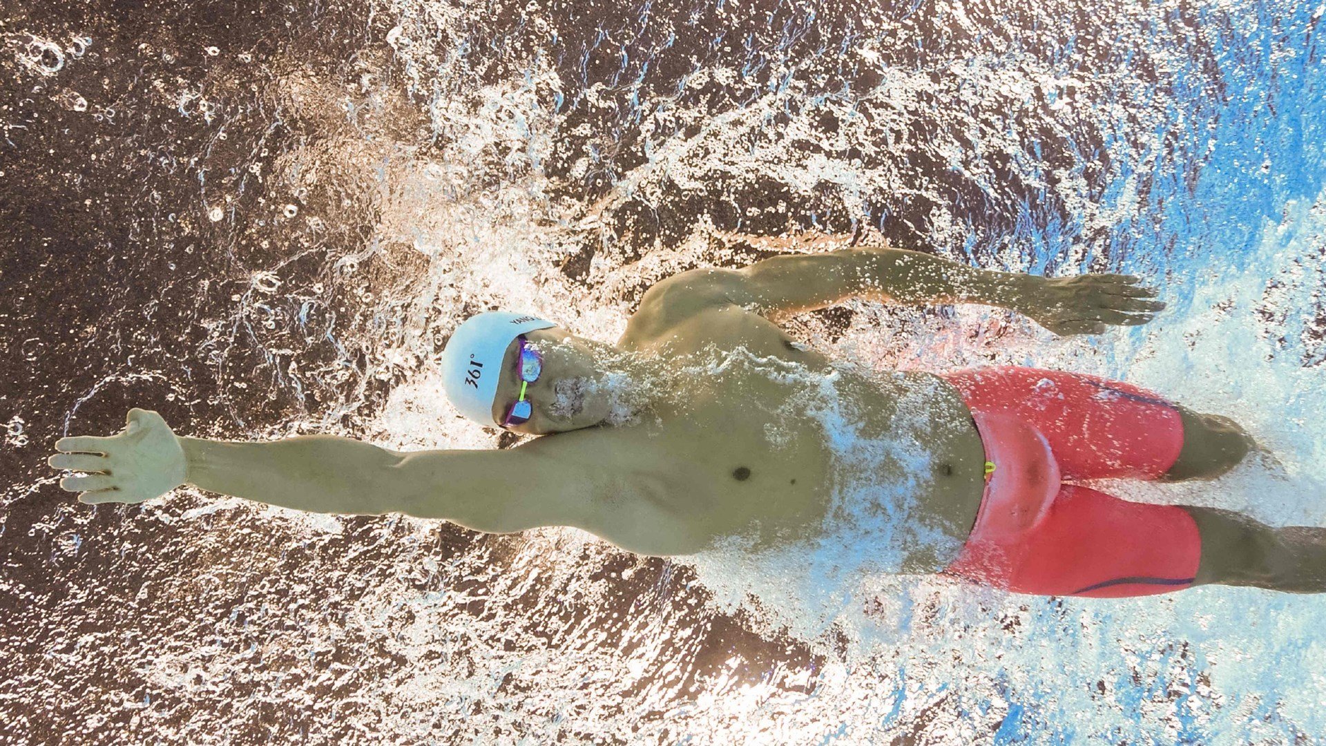 爱游戏内容中心-瑞士骑手史蒂夫·古尔达特（Steve Guerdat）在巴黎奥运会上夺得障碍赛银牌，完成奥运奖牌大满贯。