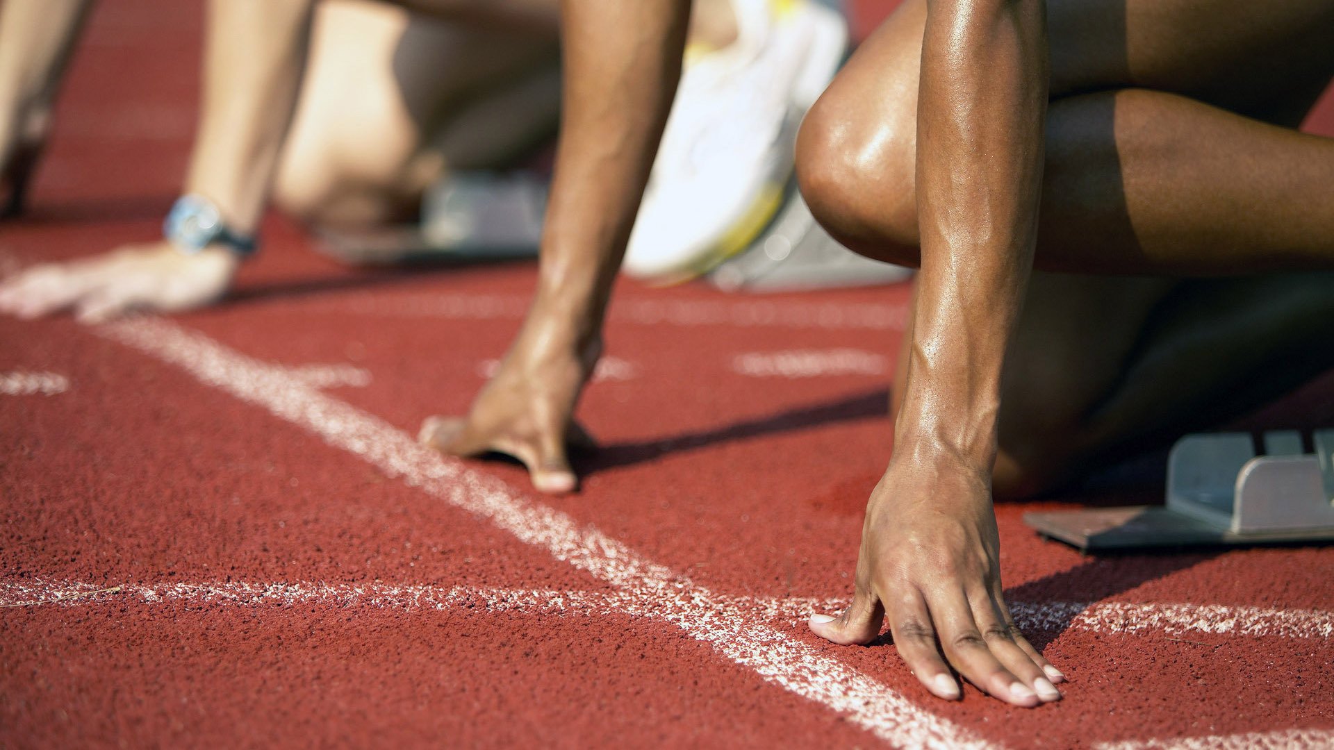 精彩强强对阵，人气爆棚现场热烈！，强强对决的意思