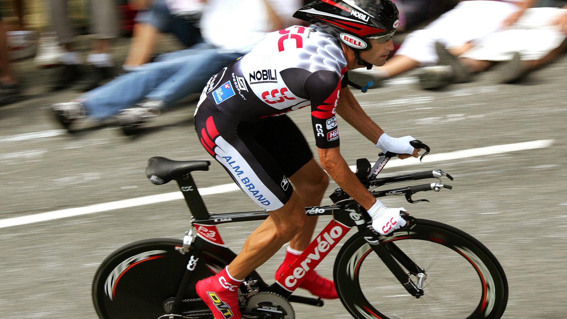 南美球星加盟皇马,西甲竞争更加激烈,南美足球联盟